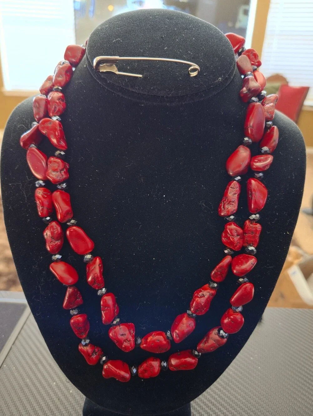 N/A bold strand